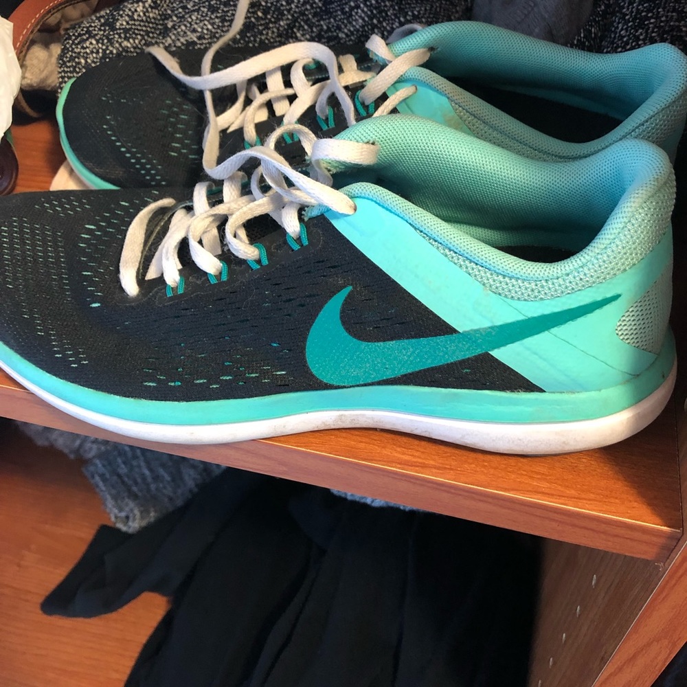 Nike 8.5 running shoes
